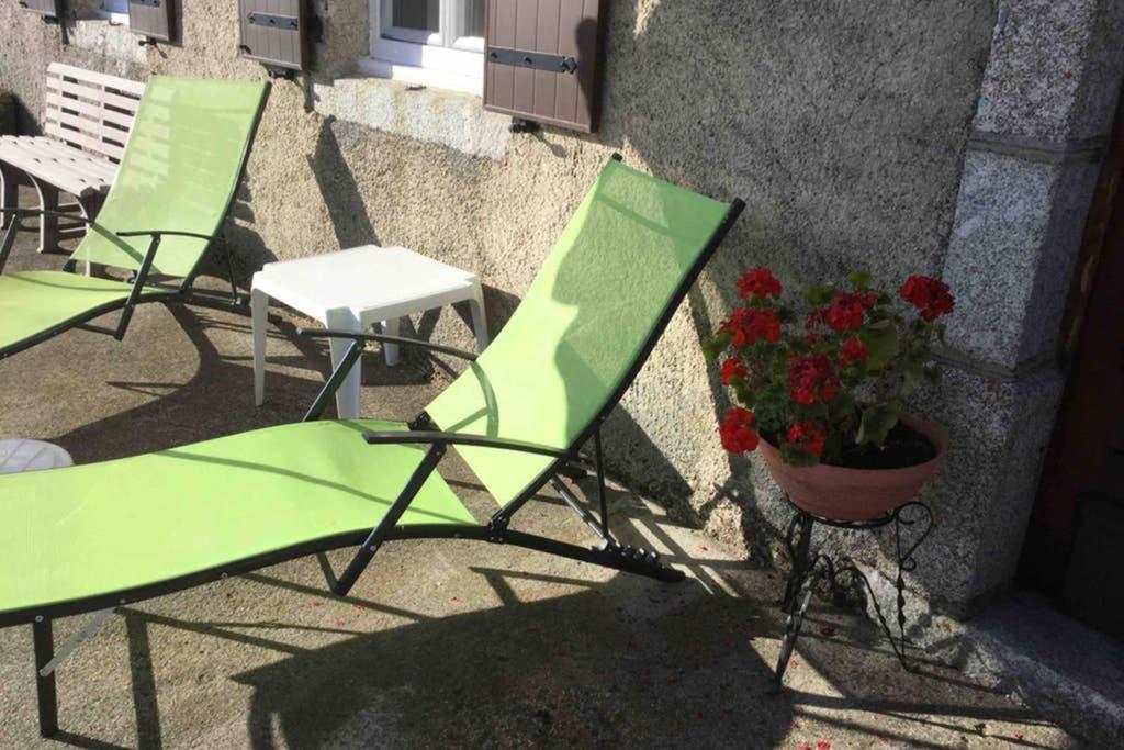 فيلا Fontanies En Aubrac لاغيول المظهر الخارجي الصورة